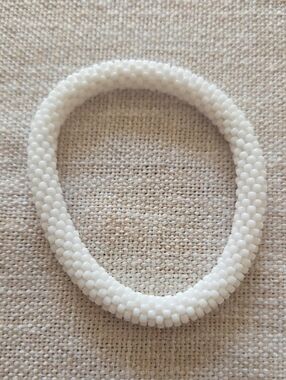 Sashka Co. White Seed Bead Bracelet